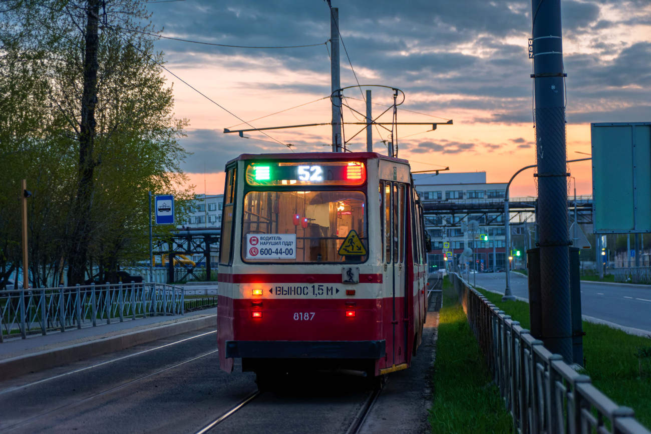 Petrohrad, LVS-86K č. 8187 Petrohrad, LVS-86K č. 8187