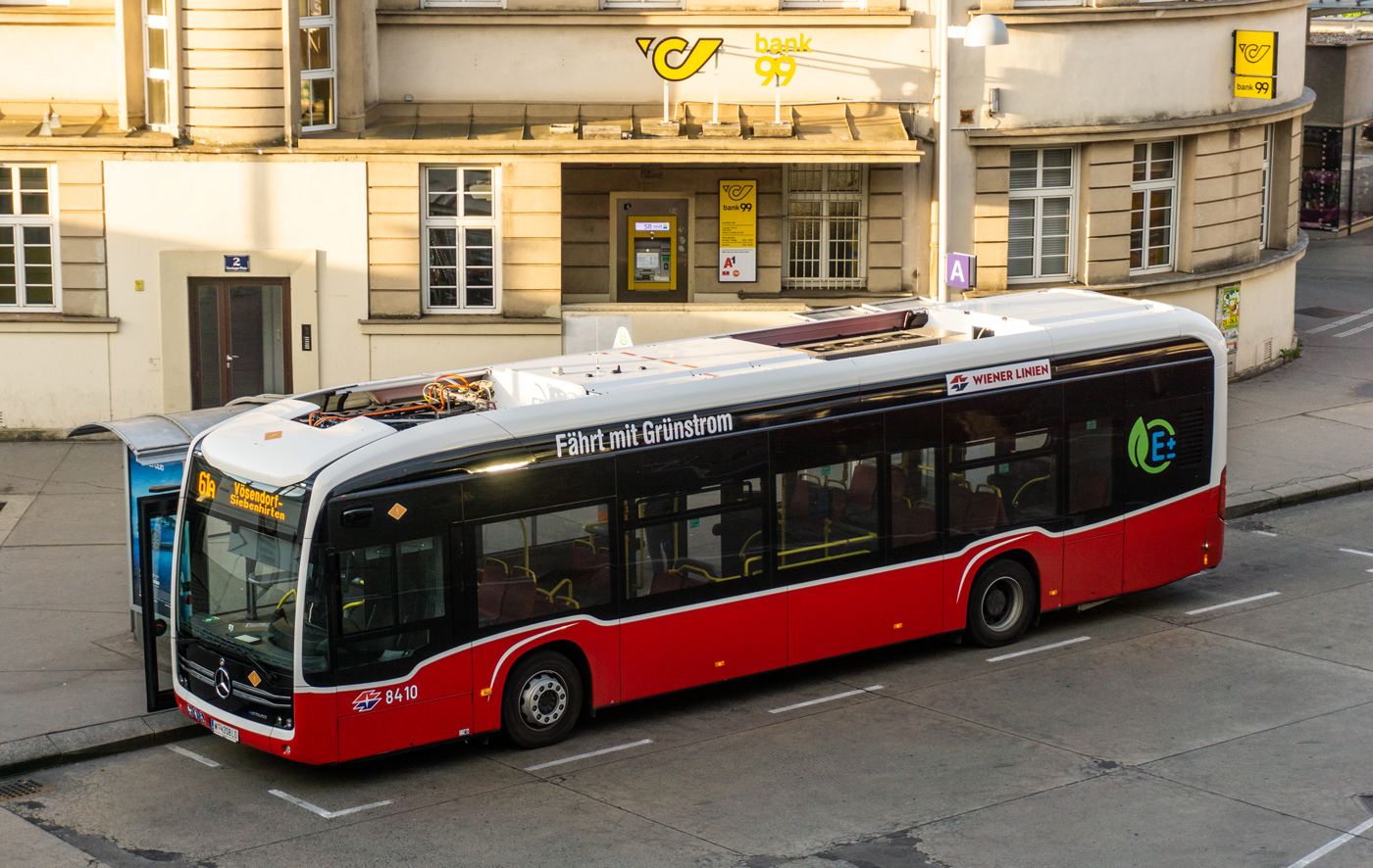 Vienna, Mercedes-Benz eCitaro # 8410