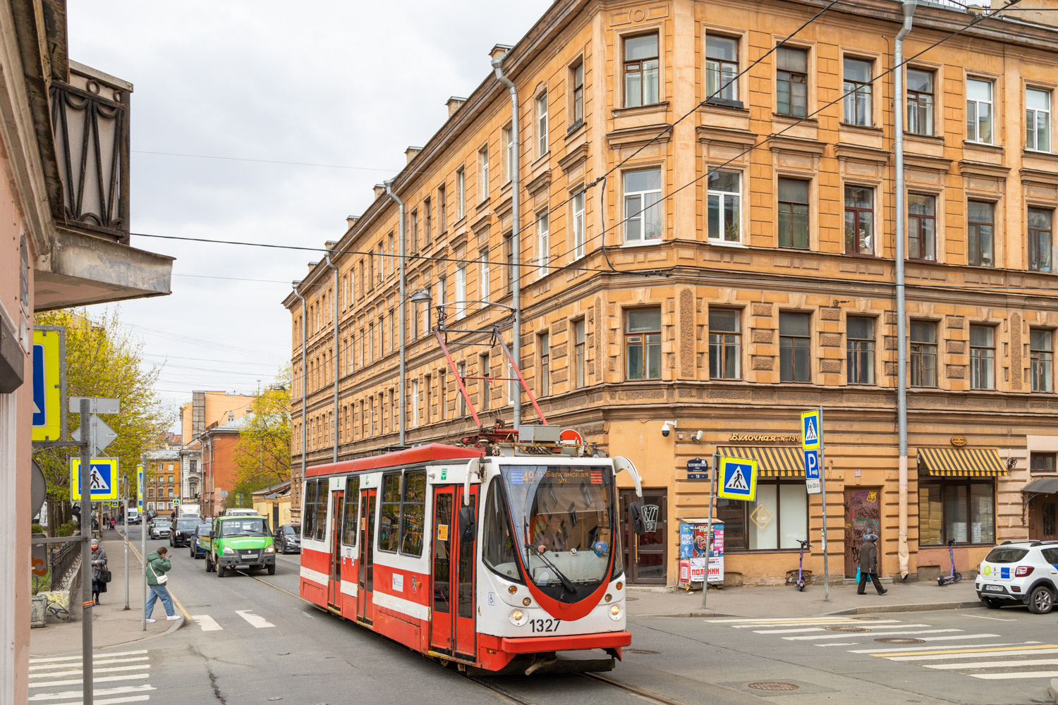 Санкт-Петербург, 71-134А (ЛМ-99АВН) № 1327 Санкт-Петербург, 71-134А (ЛМ-99АВН) № 1327