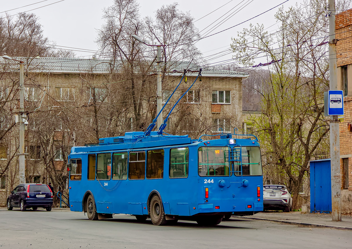 Vladivostok, ZiU-682G-016.02 # 244