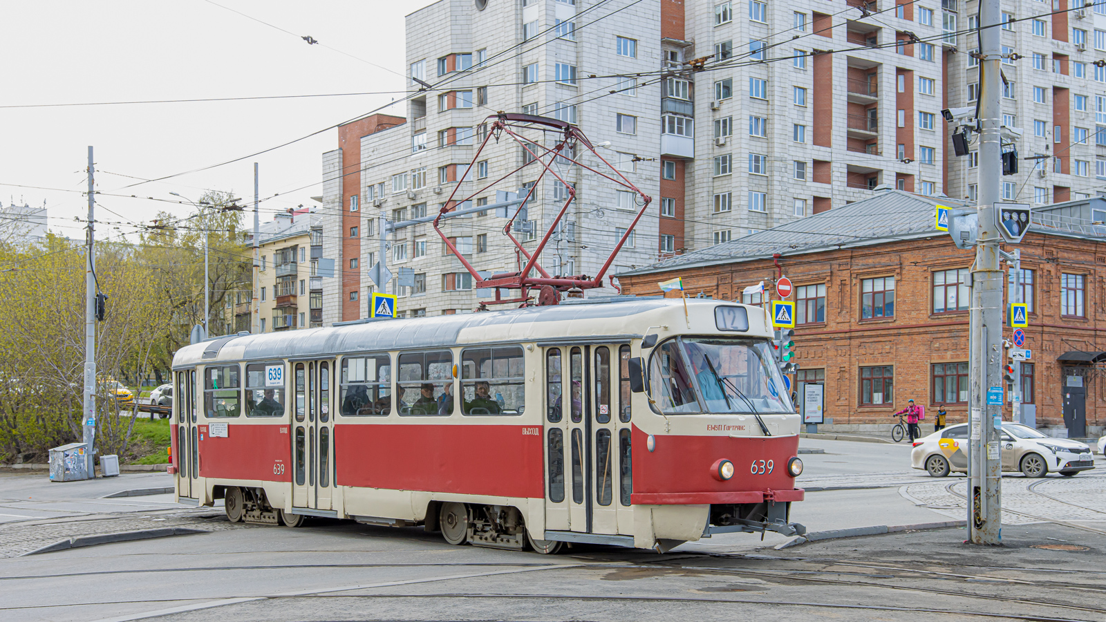 Yekaterinburg, Tatra T3SU (2-door) Nr. 639