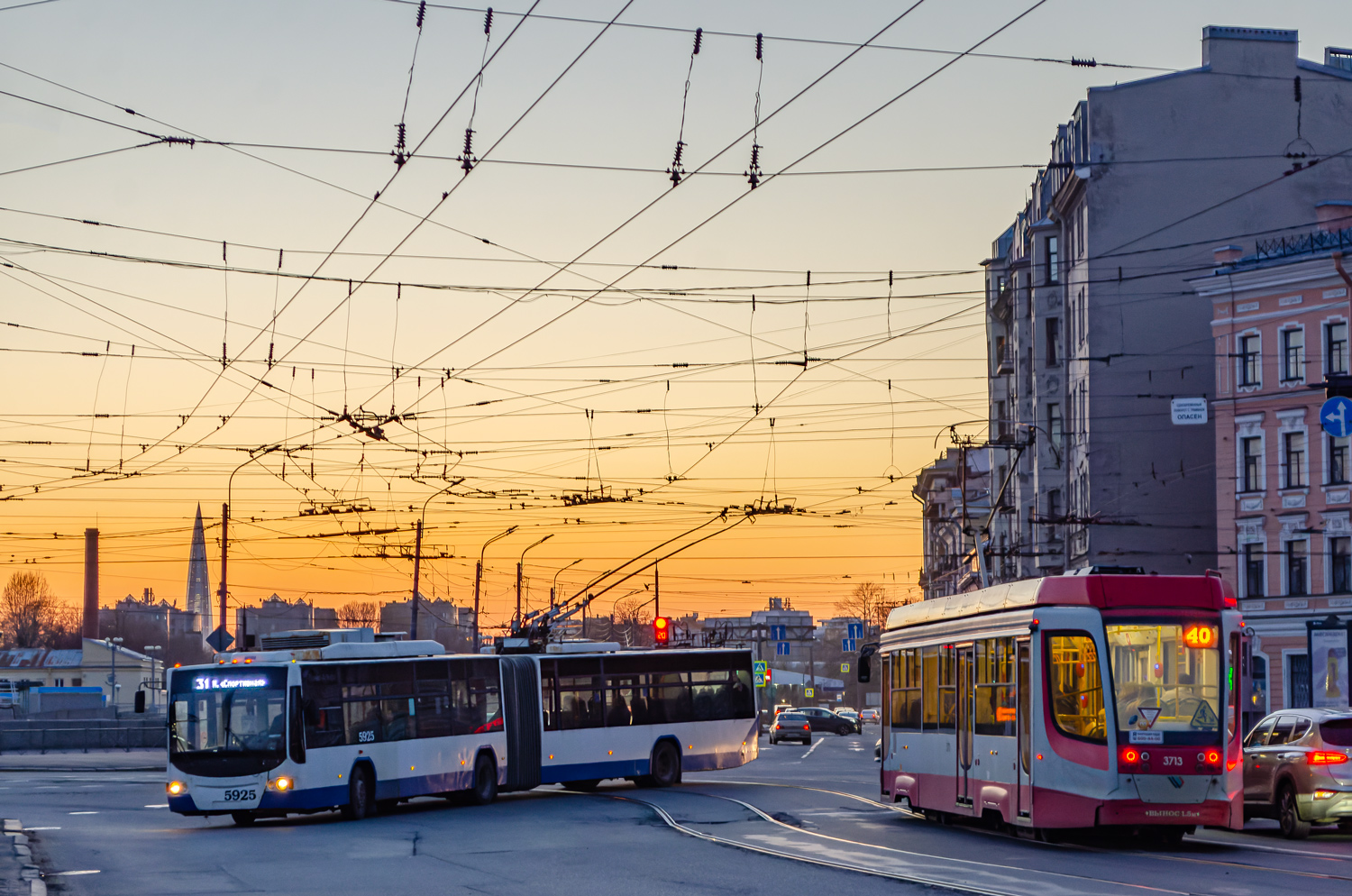 Saint-Petersburg, VMZ-62151 “Premier” Br. 5925; Saint-Petersburg, 71-623-03.01 Br. 3713