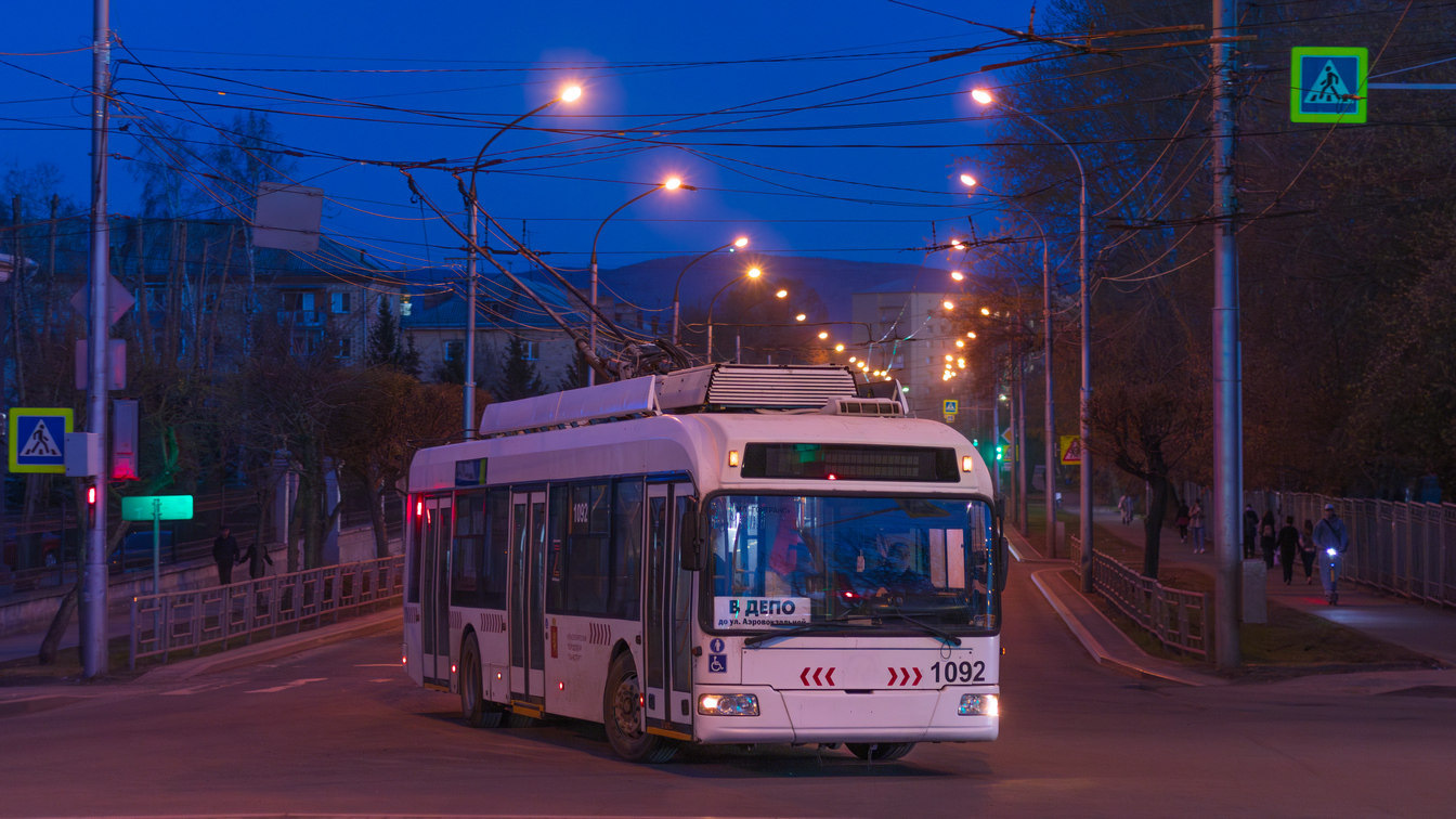 Красноярск, БКМ 321 № 1092; Красноярск — Вечерние фотографии