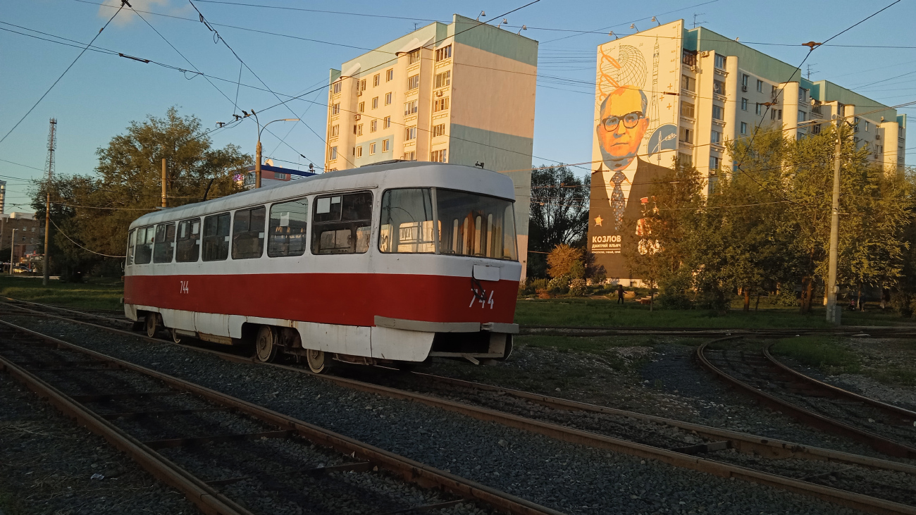 Самара, Tatra T3SU (двухдверная) № 744; Самара — Строительство и ремонты трамвайных линий
