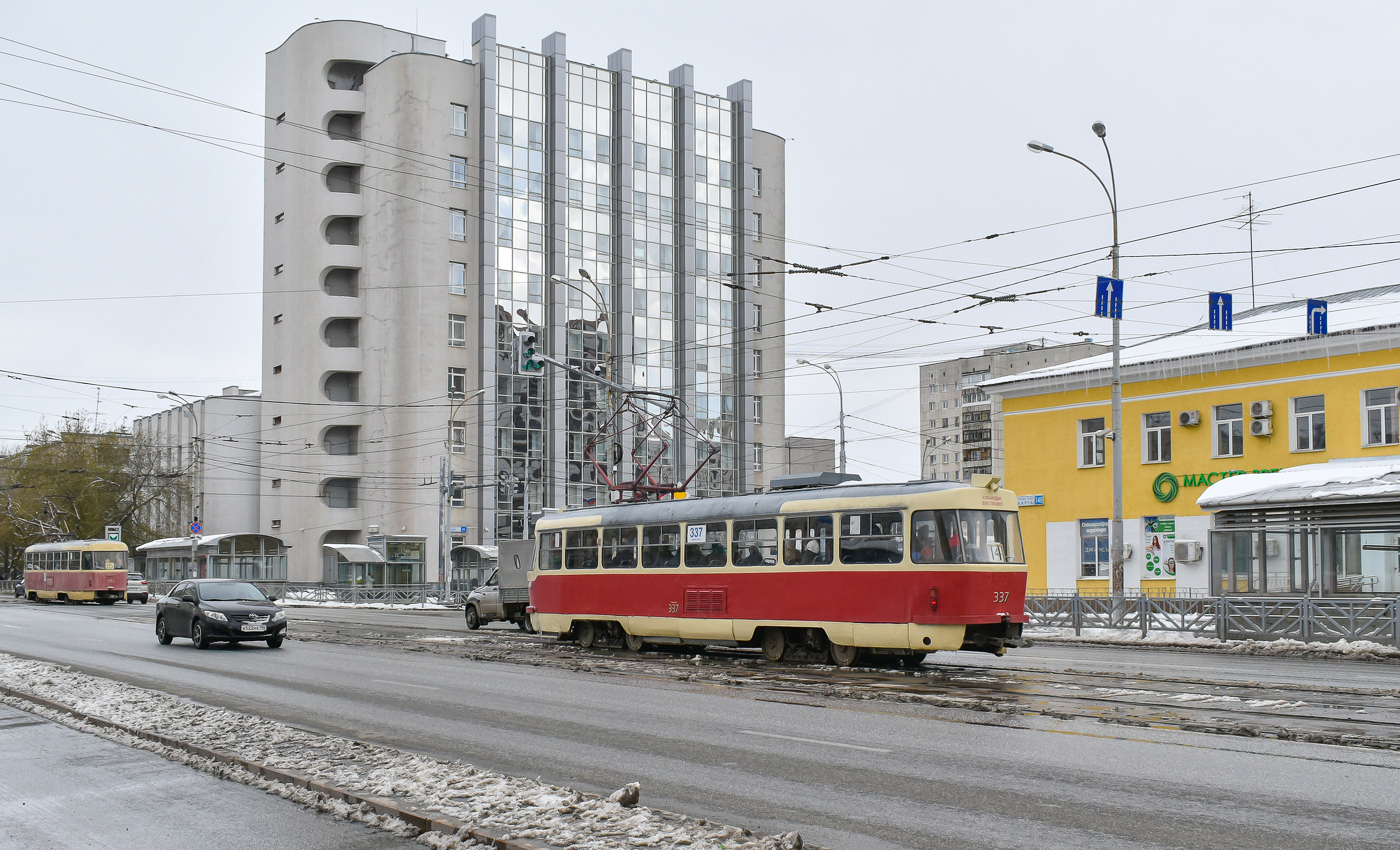 Екатеринбург, Tatra T3SU № 337; Екатеринбург — Снегопад 4-5 мая 2024 года Екатеринбург, Tatra T3SU № 337; Екатеринбург — Снегопад 4-5 мая 2024 года