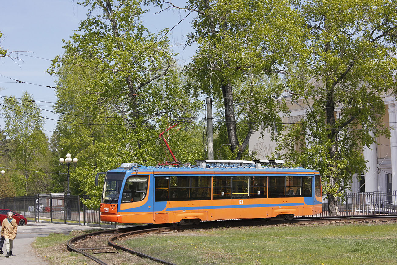 Хабаровск, 71-623-02 № 123