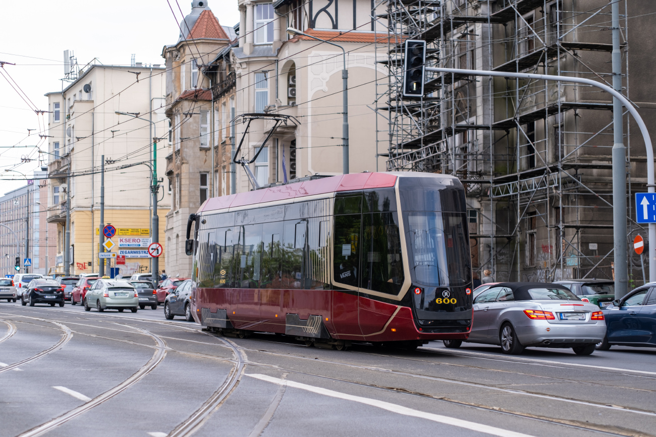 Poznań, Modertrans Moderus Gamma LF 05 AC — 600
