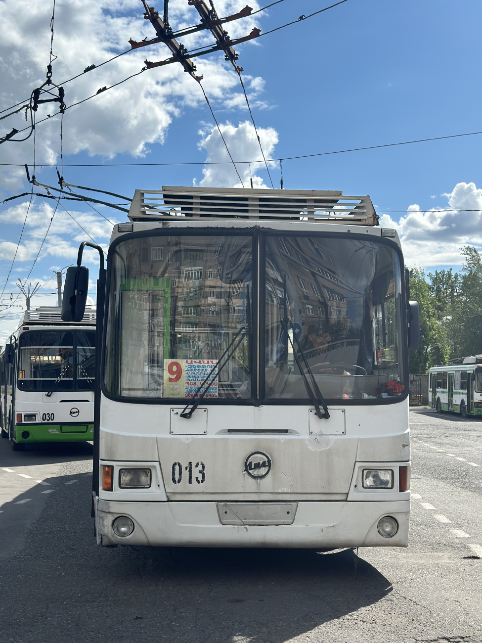 Ереван, ЛиАЗ-5280 (ВЗТМ) № 013
