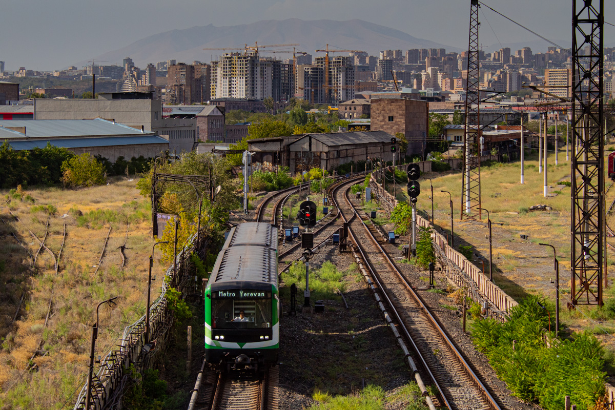 Ереван, 81-717M № 9179