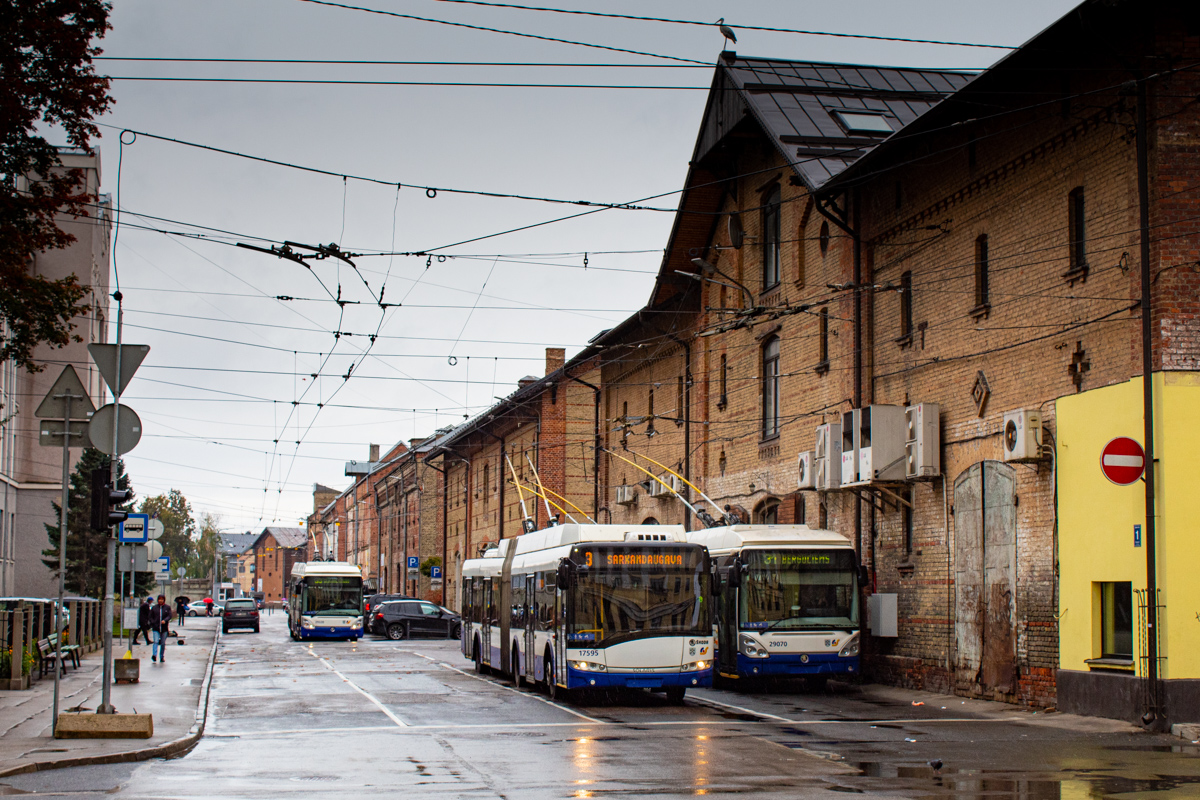 Рига, Škoda 27Tr Solaris III № 17595
