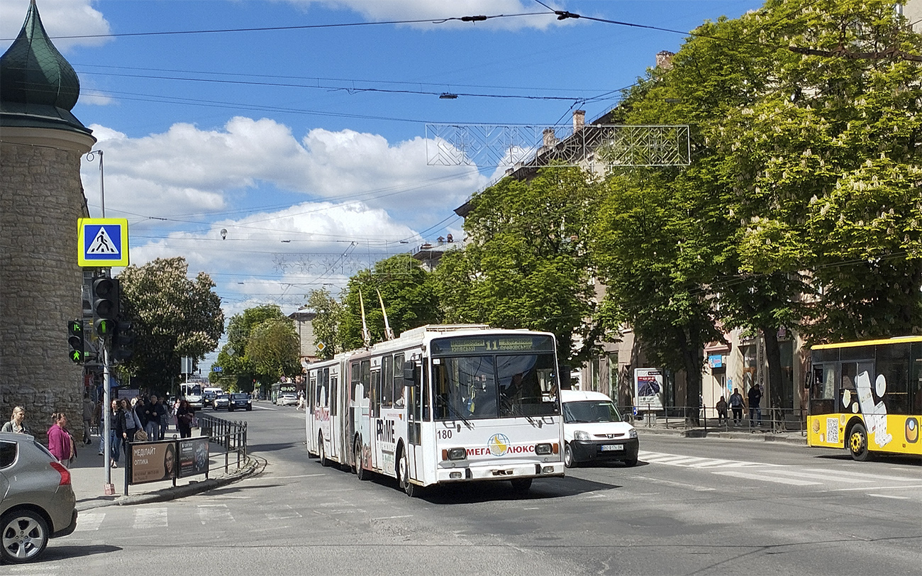 Тернополь, Škoda 15TrM № 180