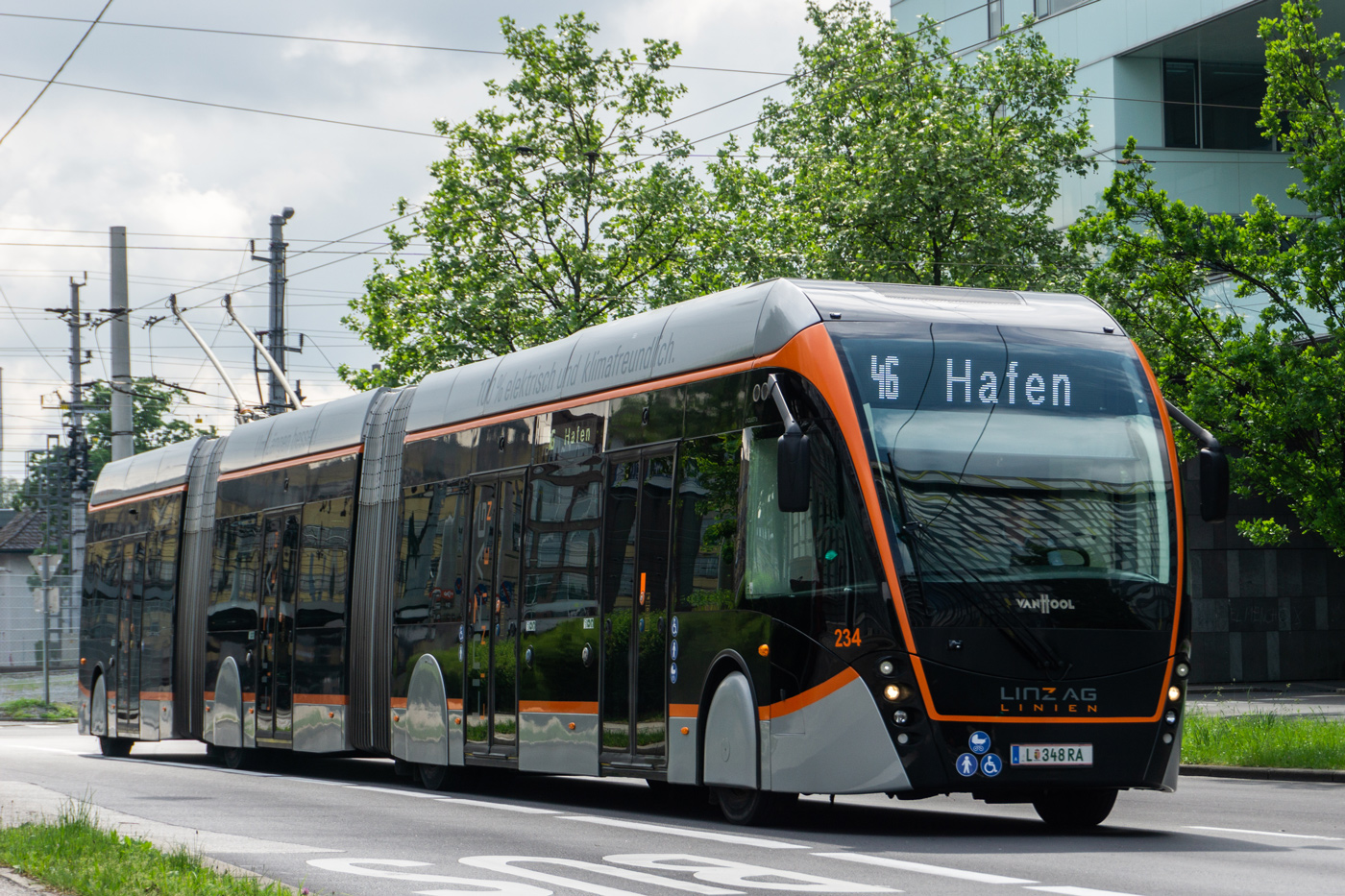 Линц, Van Hool Exqui.City 24 № 234