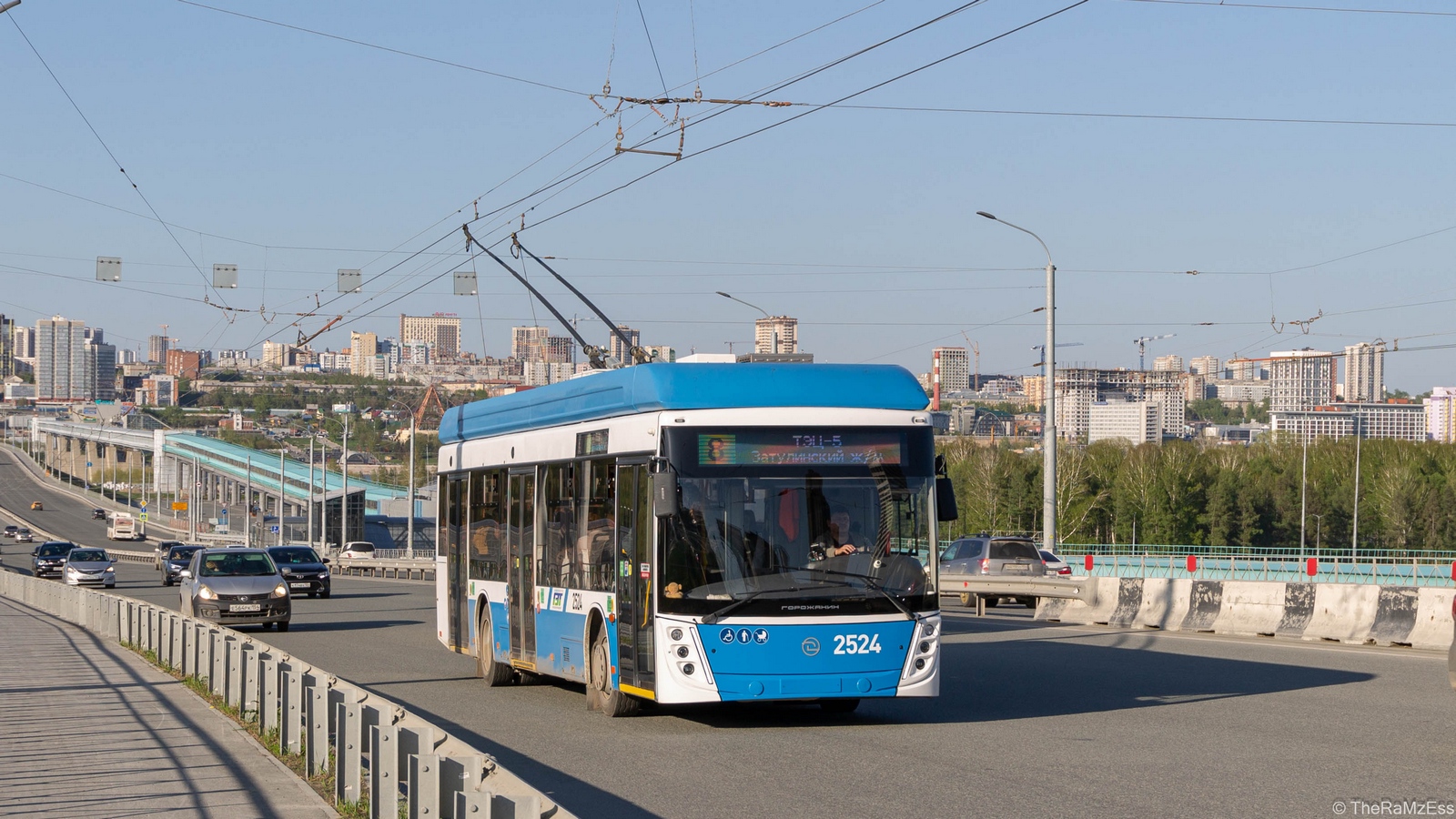 Новосибирск, УТТЗ-6241.01 «Горожанин» № 2524