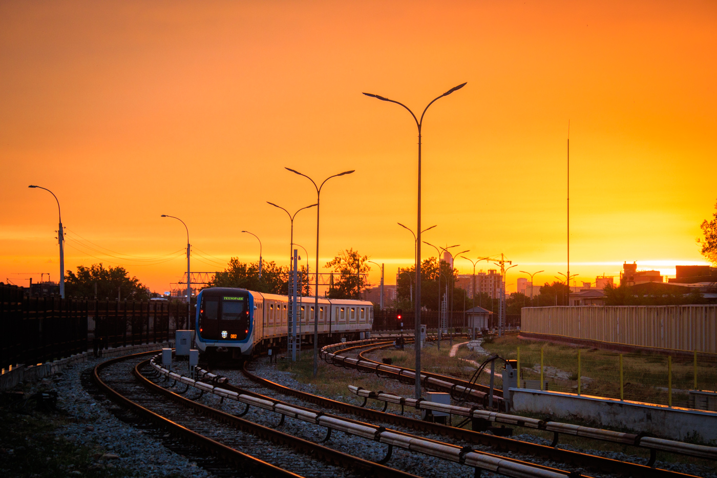 Tashkent, 81-765.5 «Tashkent» č. 4001; Tashkent — Metro — "Thirtieth anniversary of Uzbekistan Indepedence" line
