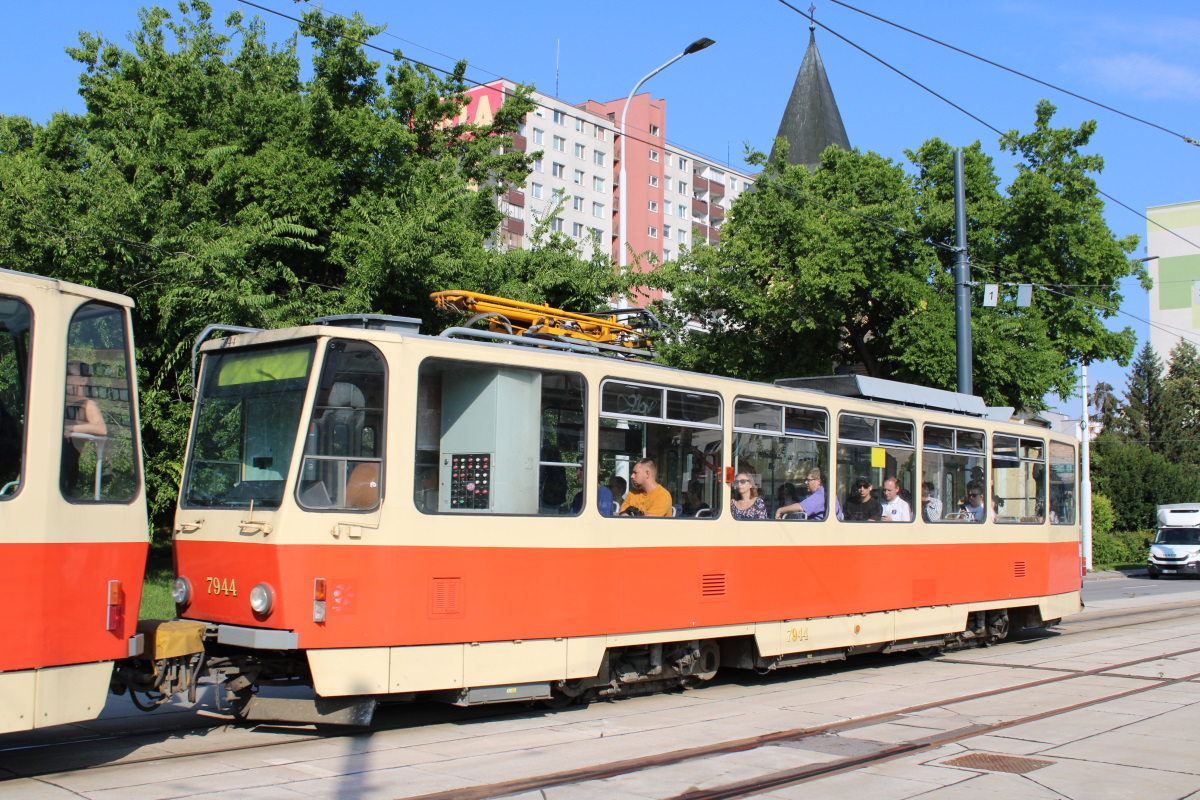 Братислава, Tatra T6A5 № 7944