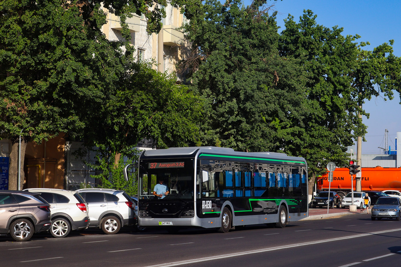Ташкент, Yutong ZK6126BEVG № 01030