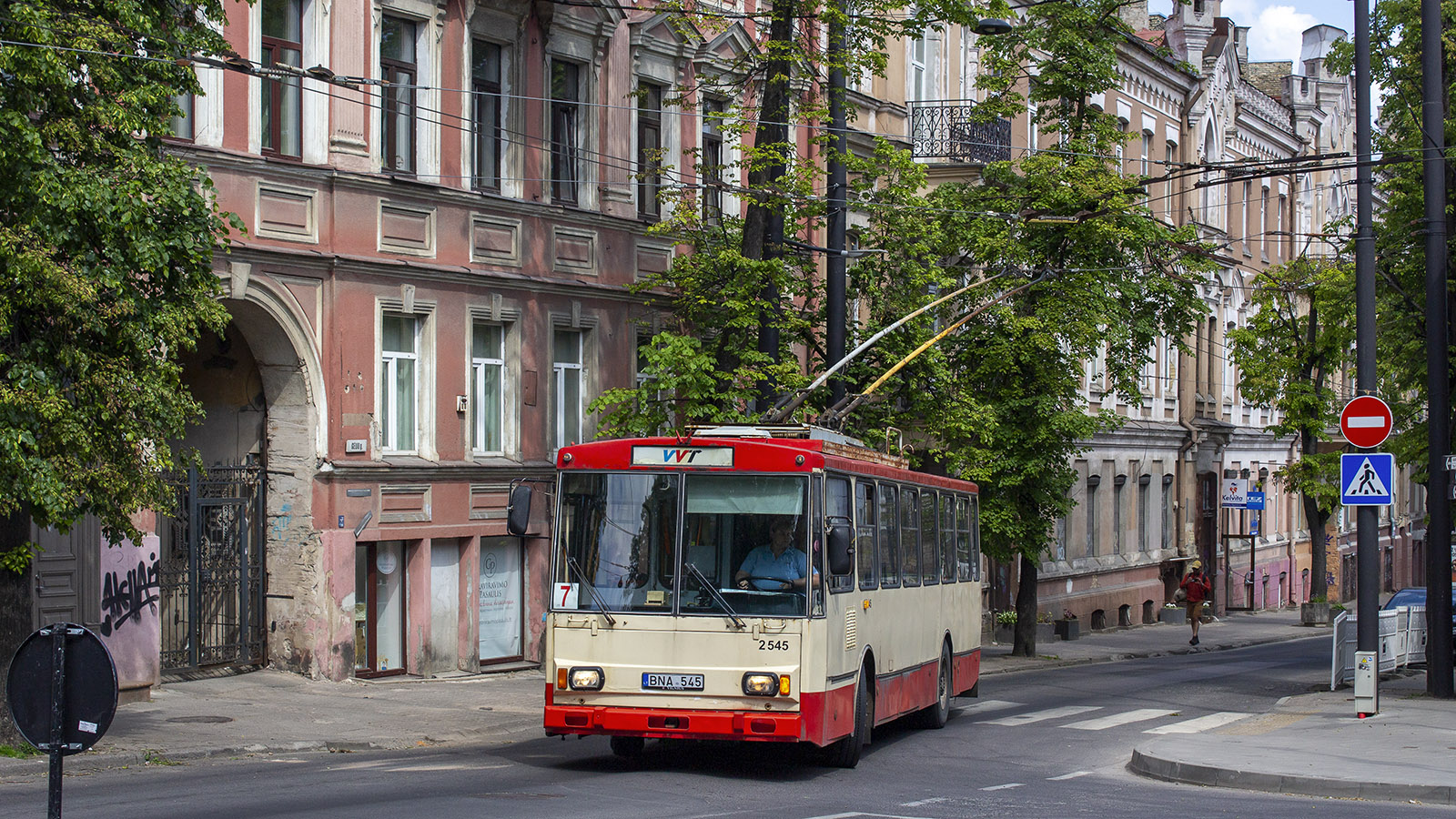 Вильнюс, Škoda 14Tr89/6 № 2545