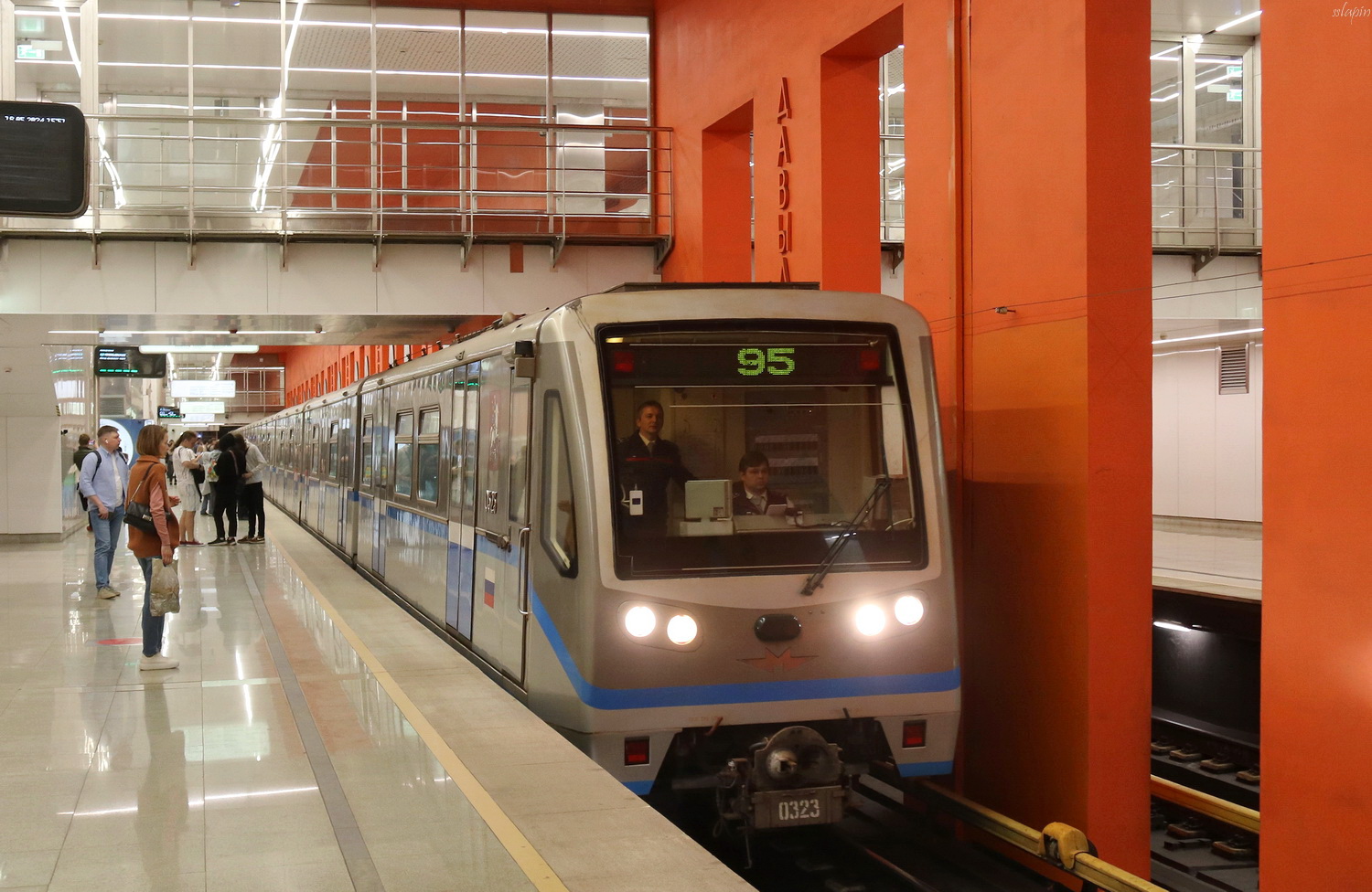Moscou, 81-740.4 “Rusich” N°. 0323; Moscou — 89 year Moscow metro anniversary Parade on 18/05/2024 — 19/05/2024