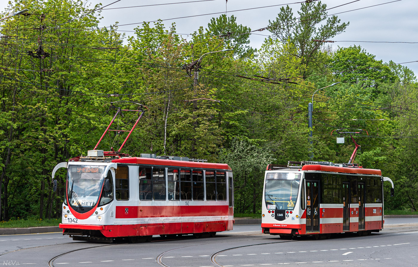 Санкт-Петербург, 71-134А (ЛМ-99АВН) № 1342; Санкт-Петербург, 71-134А (ЛМ-99АВН) № 1345