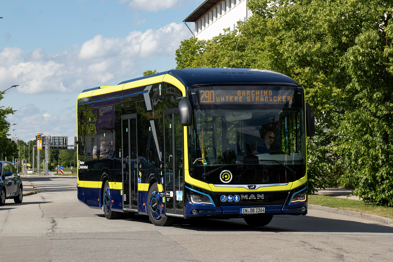 Мюнхен, MAN 10C Lion's City 10 E NL326 № IN-DB 2364