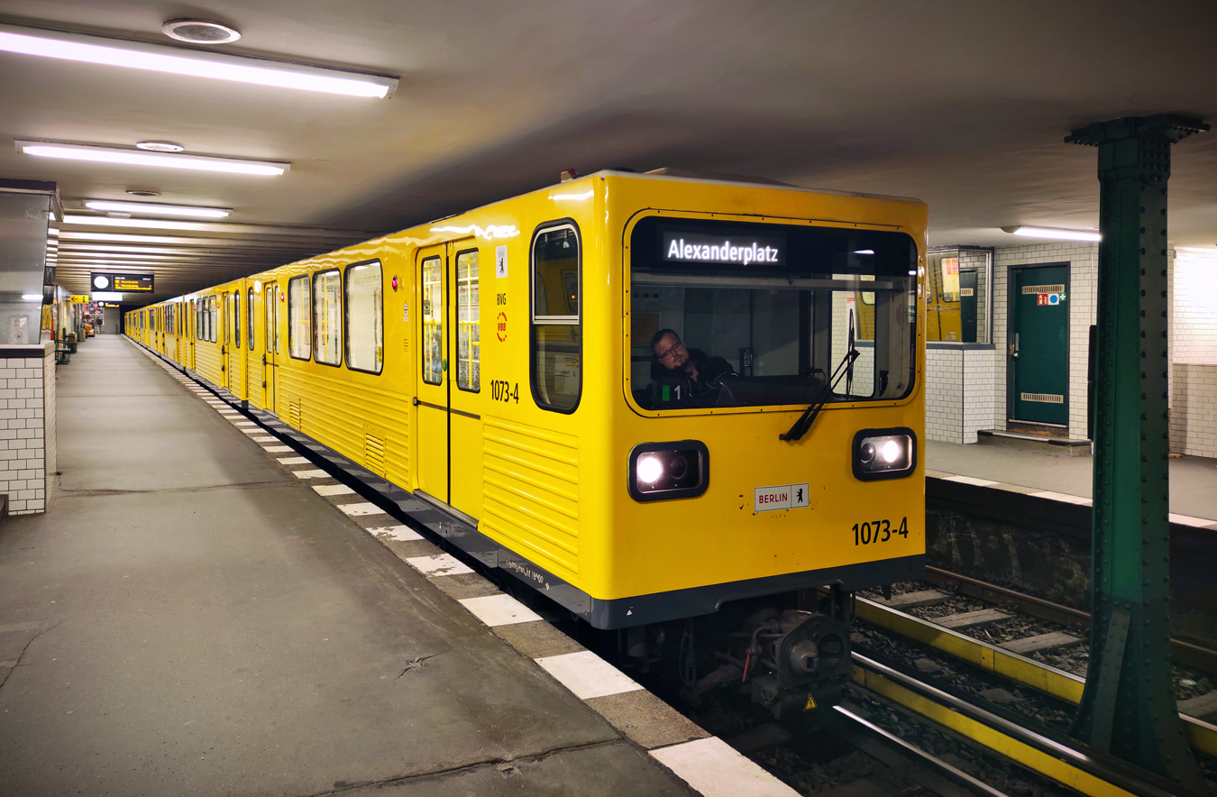 Берлин, BVG GI/1E № 1073-4