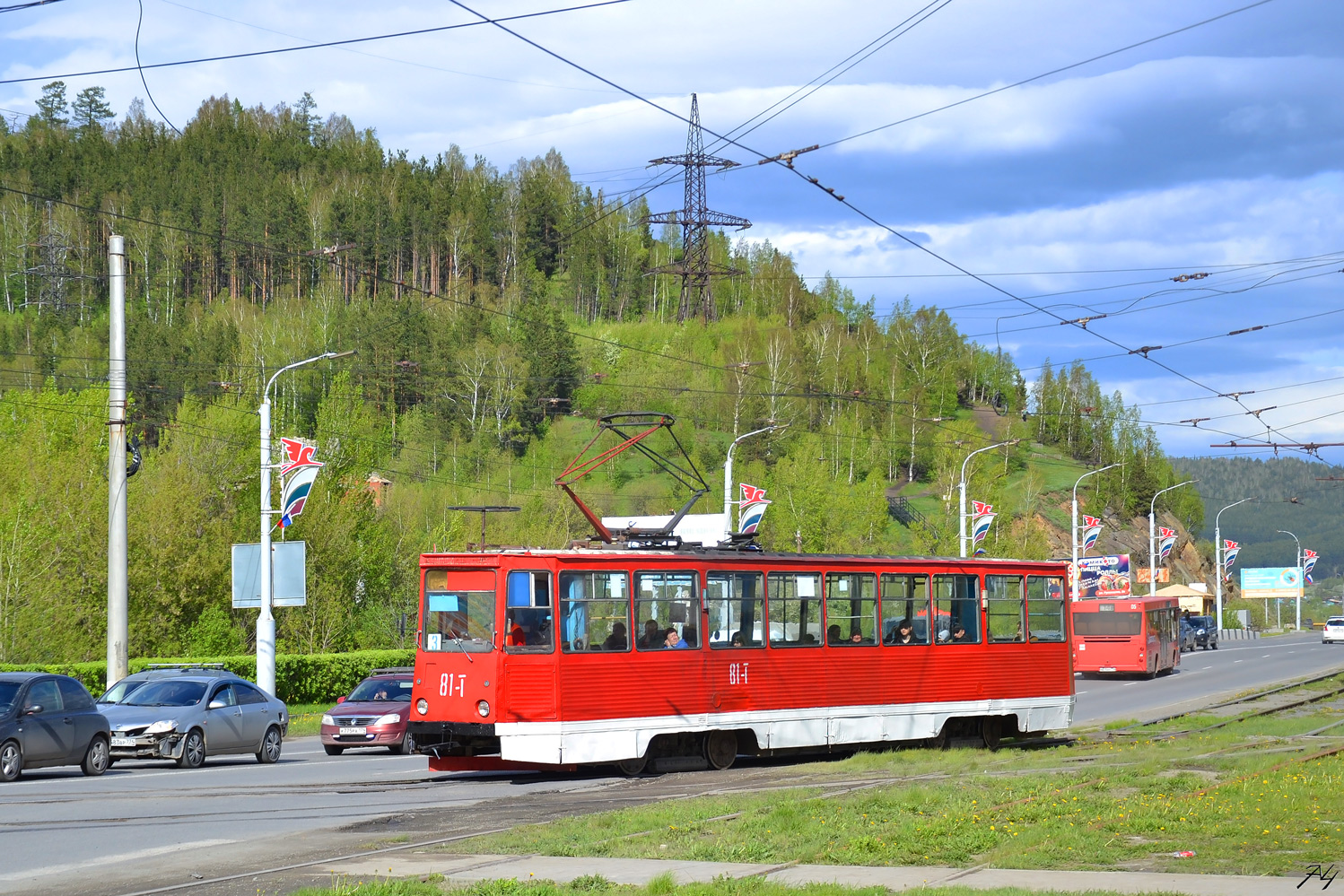 Slatoust, 71-605 (KTM-5M3) Nr. 81
