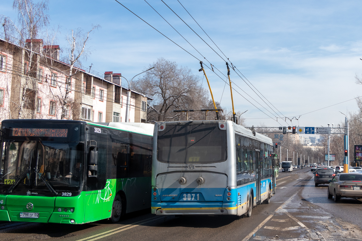 阿拉木圖, YoungMan JNP6120GDZ (Neoplan Kazakhstan) # 3071