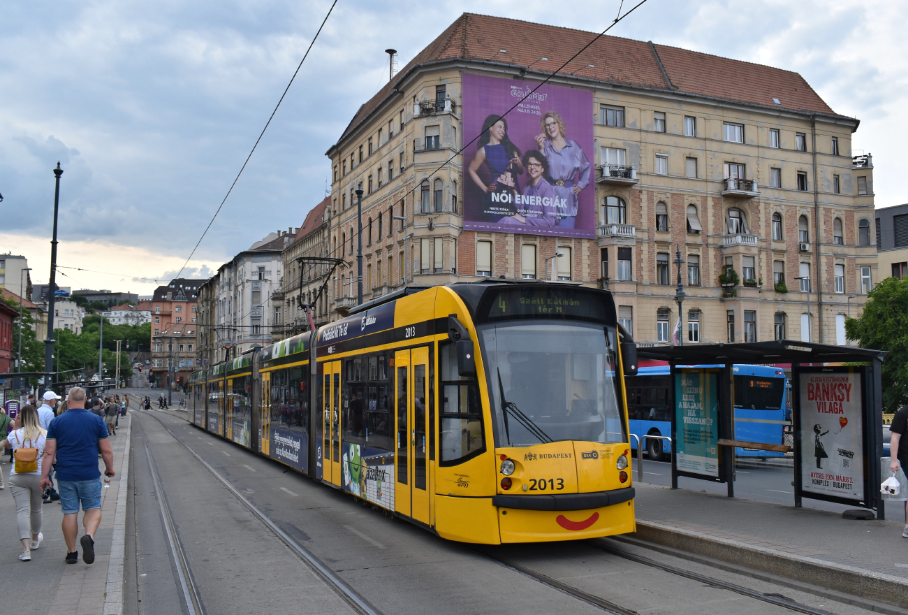 Будапешт, Siemens Combino Supra NF12B № 2013