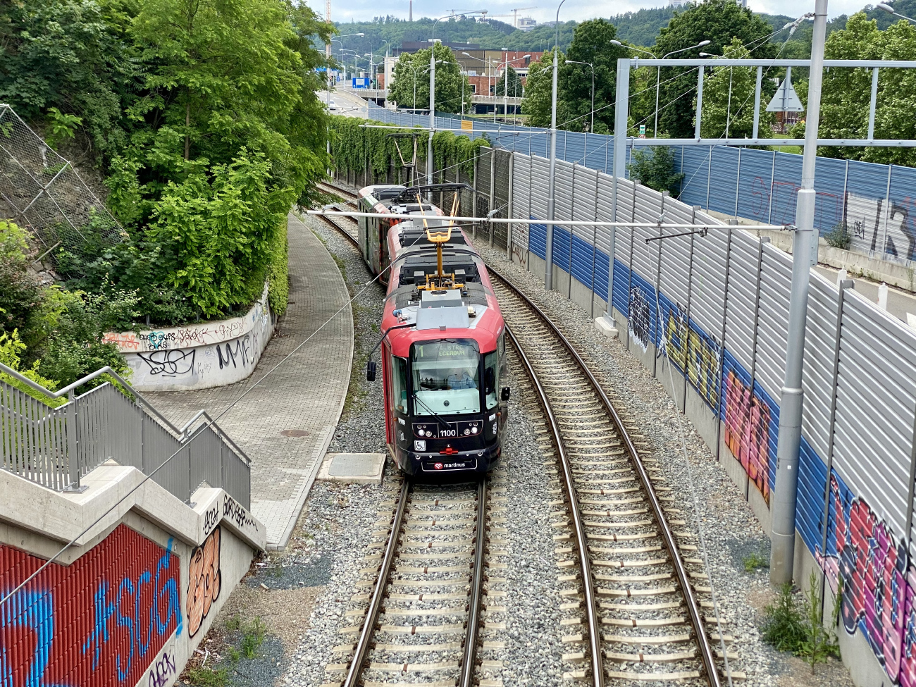 Брно, Vario LF2R.E № 1100