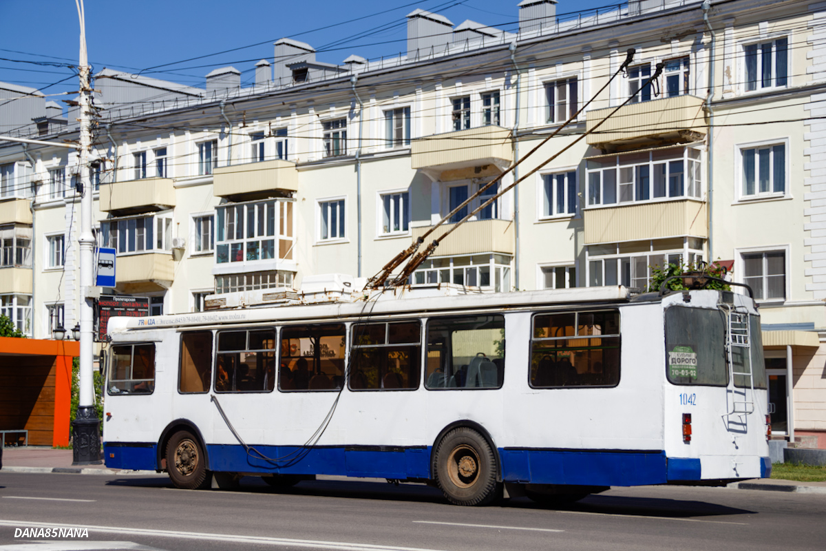 Tambov, ZiU-682G-016.04 — 1042