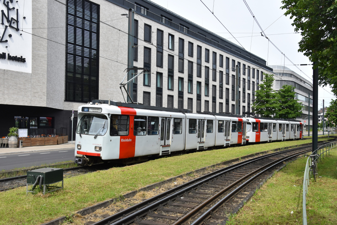 Дюссельдорф, Duewag GT8SU № 3226