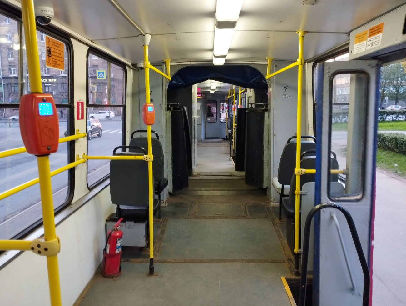 Санкт-Петербург, ЛВС-86К № 8211