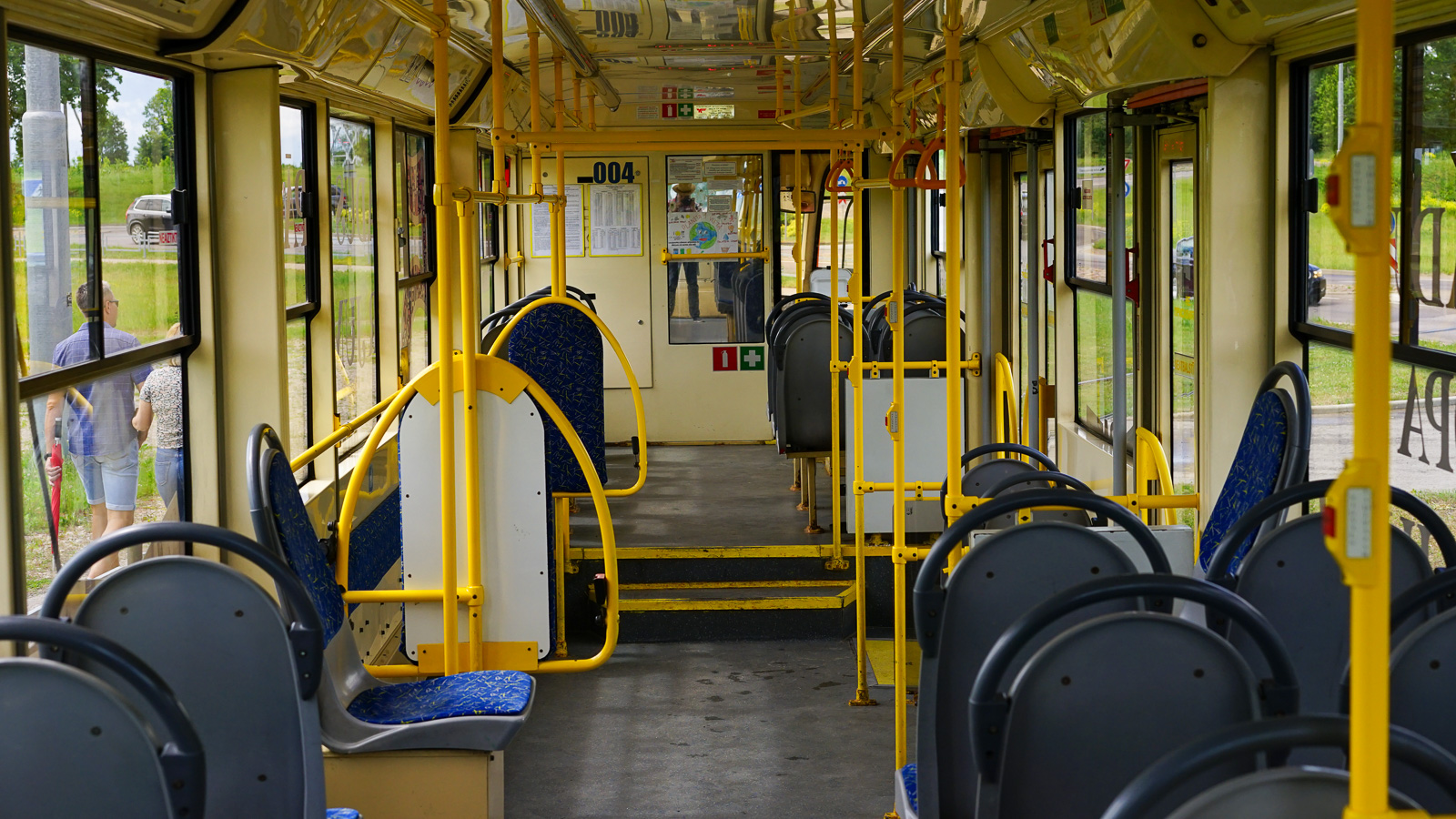 Даугавпилс, 71-623-02 № 004