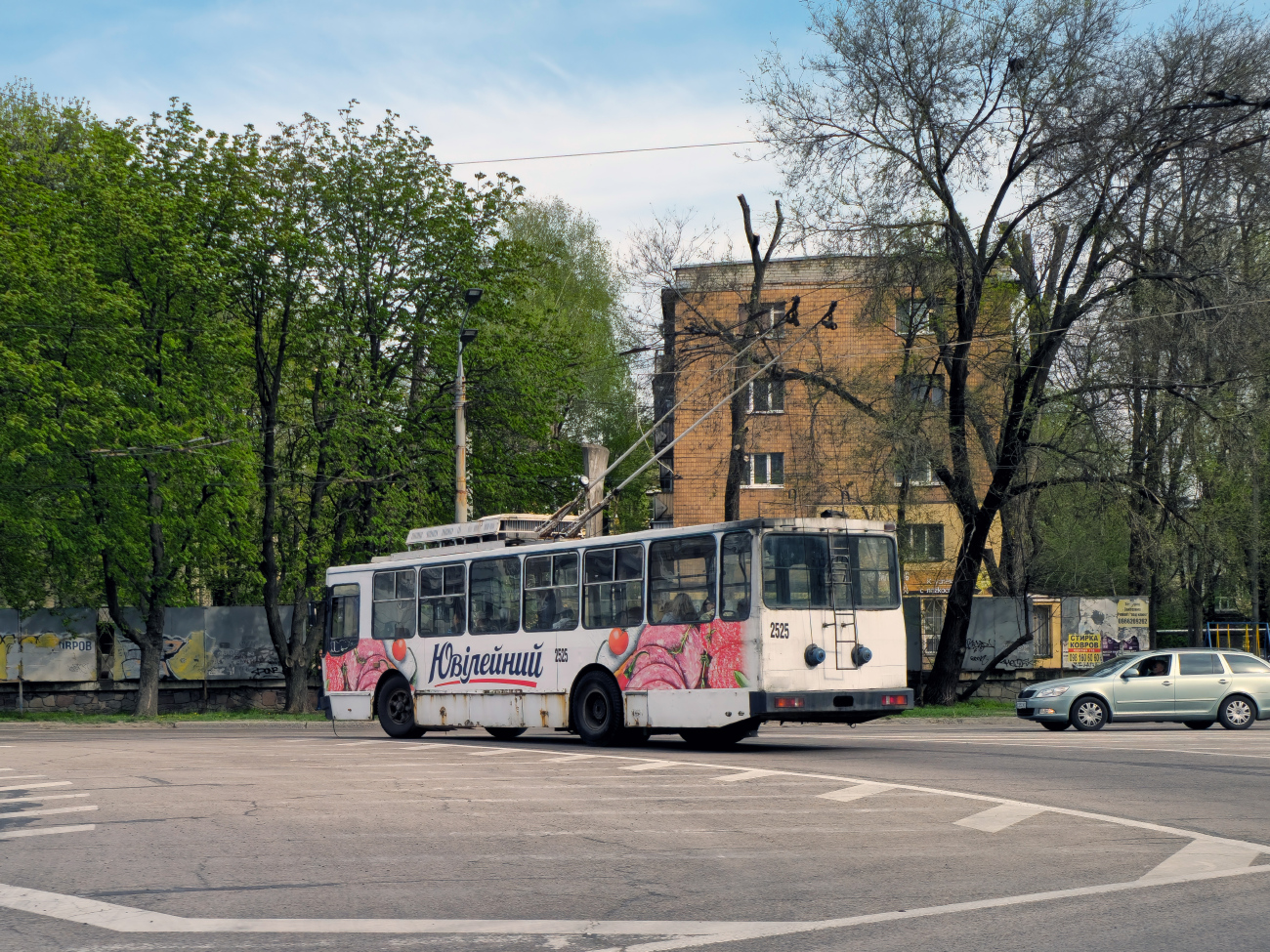 Днепр, ЮМЗ Т2 № 2525