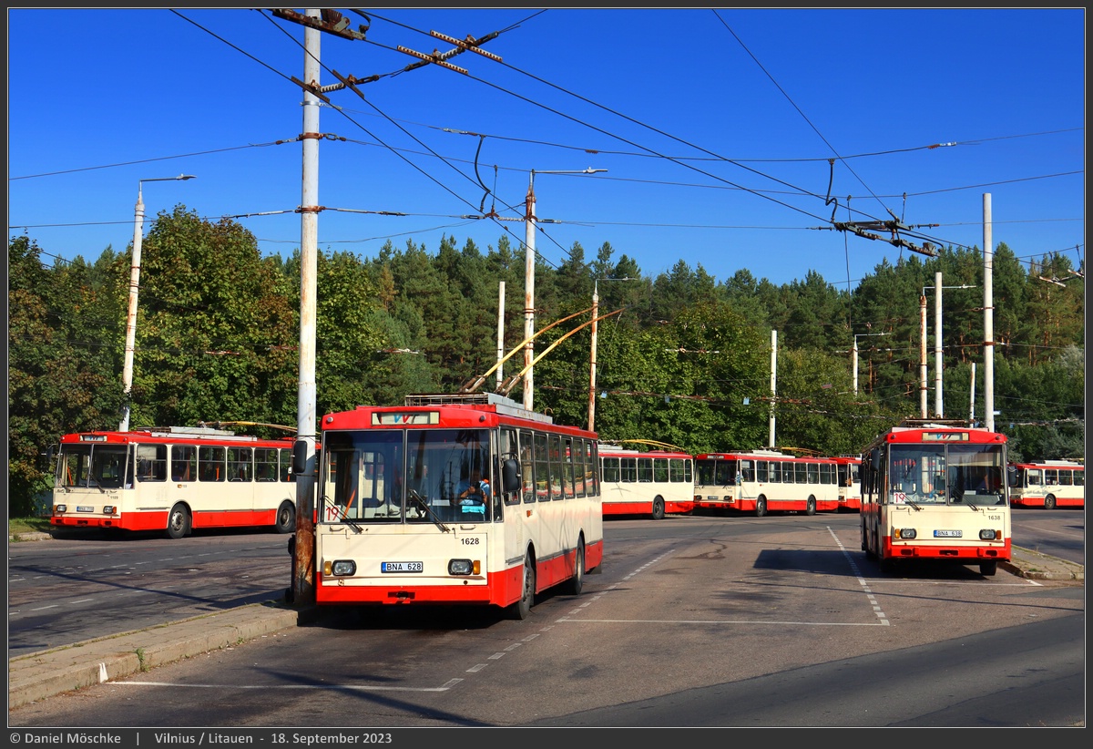Вильнюс, Škoda 14Tr13/6 № 1628