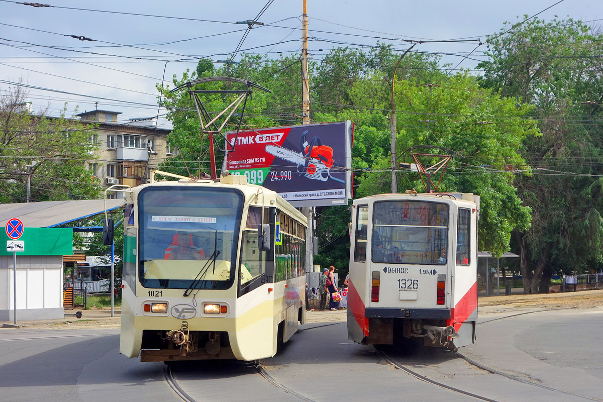 Саратов, 71-619КТ № 1021; Саратов, 71-608КМ № 1326