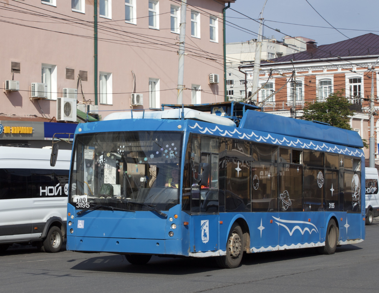 Энгельс, Тролза-5265.00 «Мегаполис» № 3195 Энгельс, Тролза-5265.00 «Мегаполис» № 3195