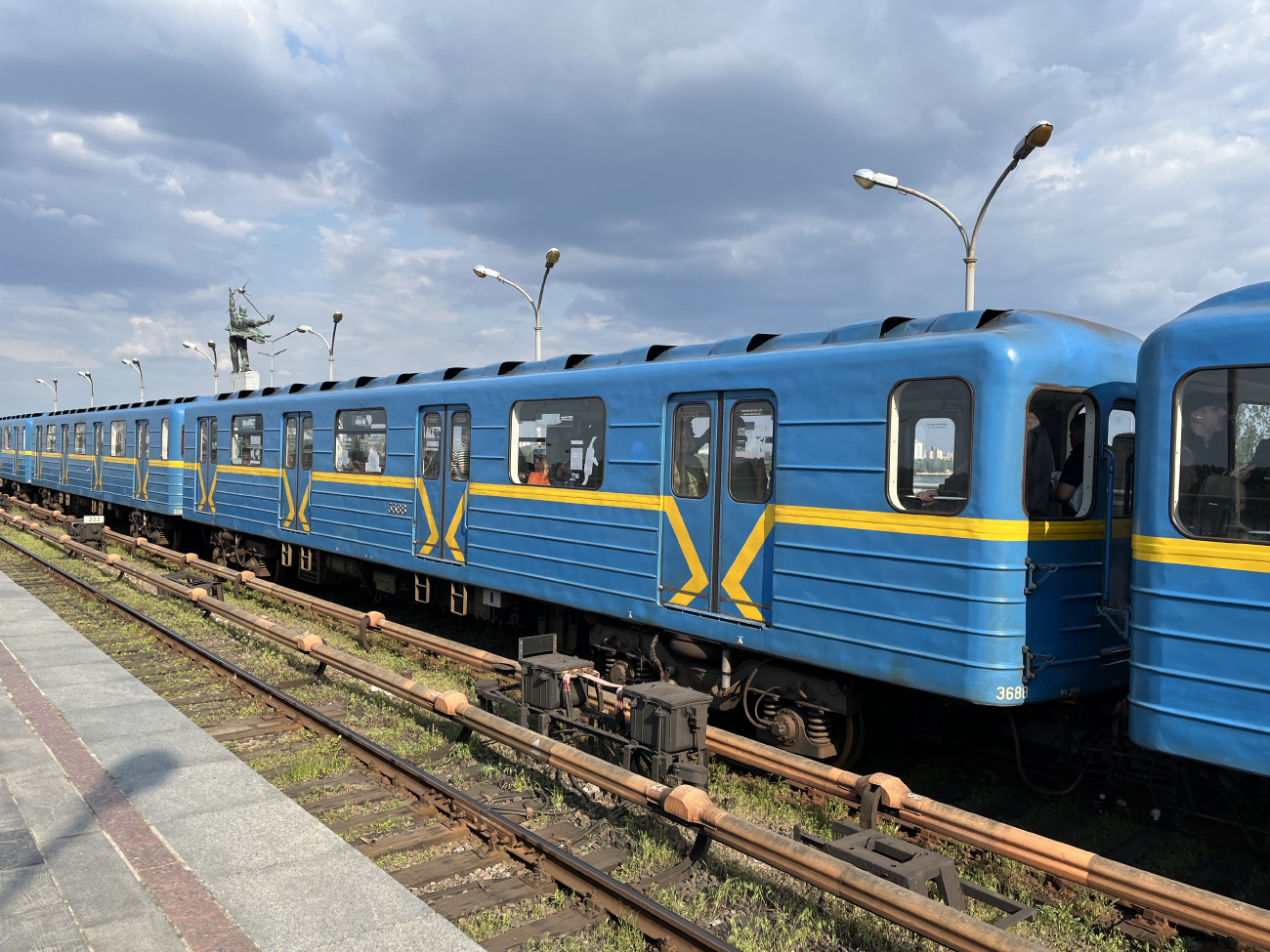 Киев, Е-КМ-Пм (81-7081) № 3688