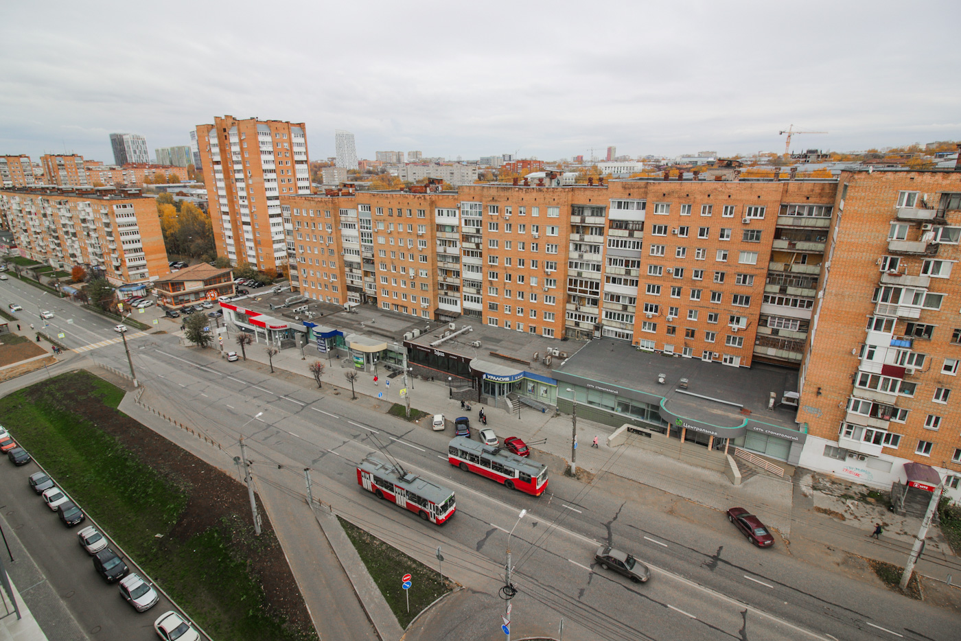 Ижевск, ЗиУ-682В [В00] № 2061; Ижевск, ЗиУ-682В [В00] № 2182; Ижевск — Линии электротранспорта