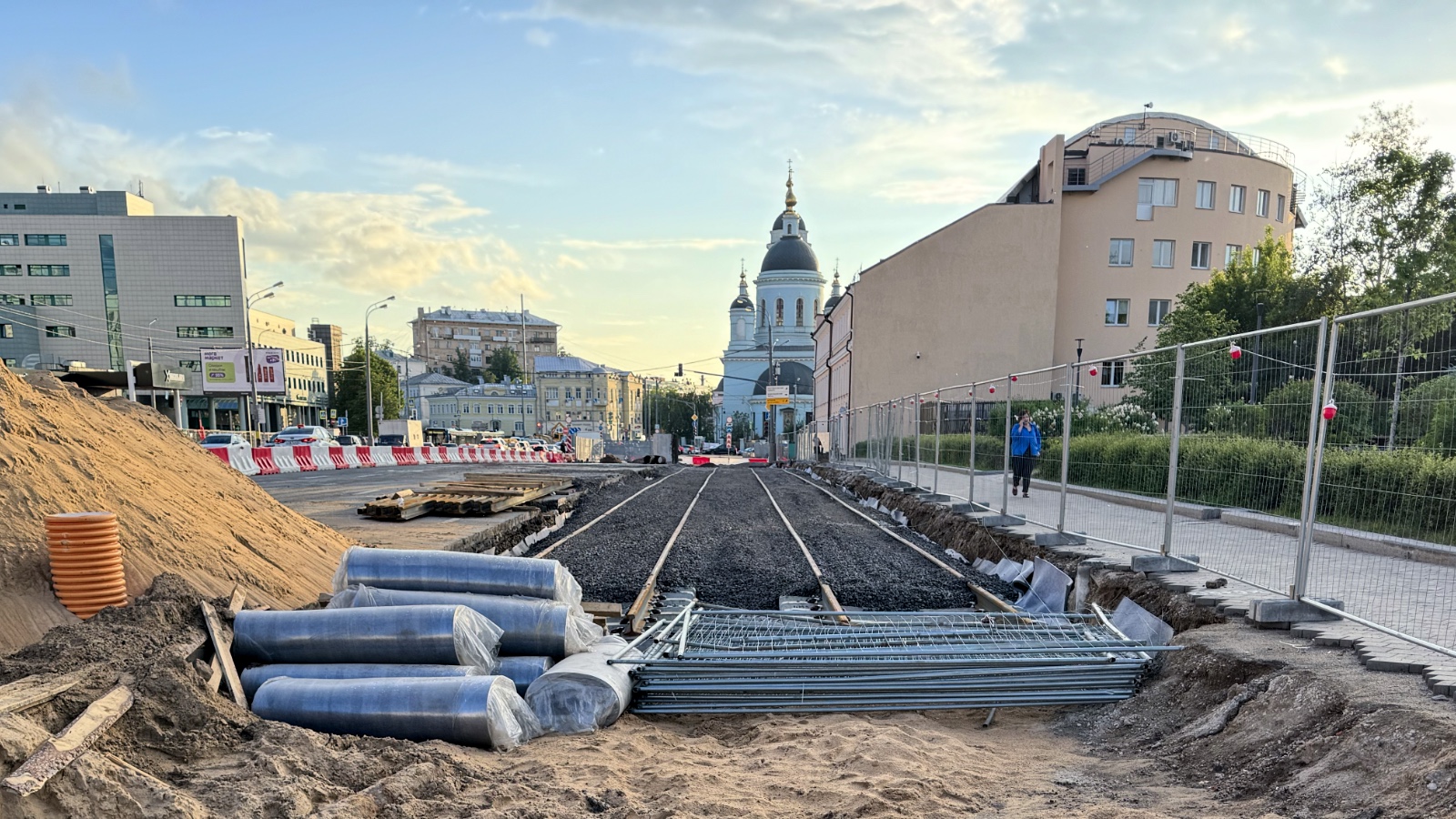 Moscow — Construction of a tram line on Sergiya Radonezhskogo Street