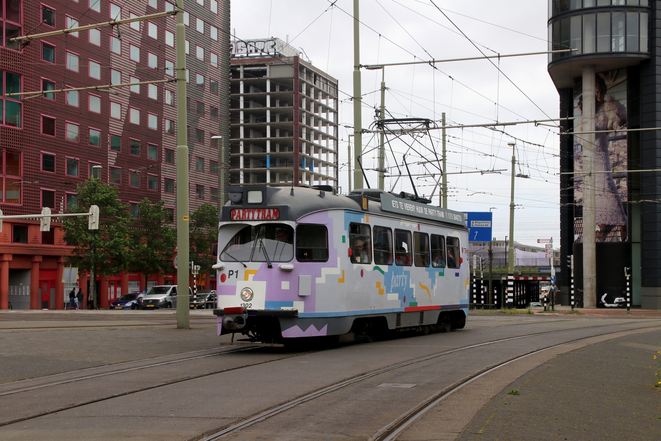 Гаага, BN PCC № 1302 (P1); Гаага — 75 лет вагонам P.C.C. (лат.)