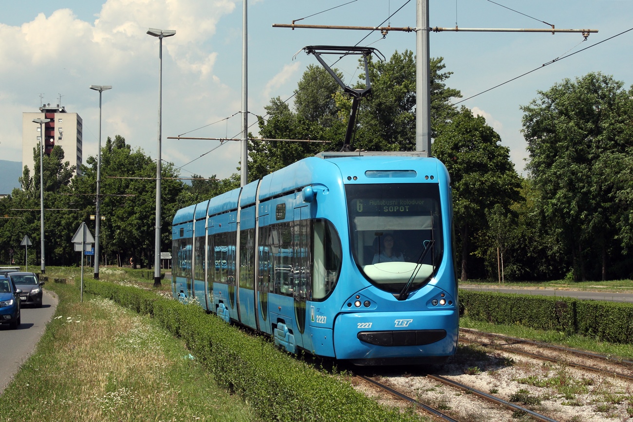 Zagrzeb, Končar TMK 2200 Nr 2227