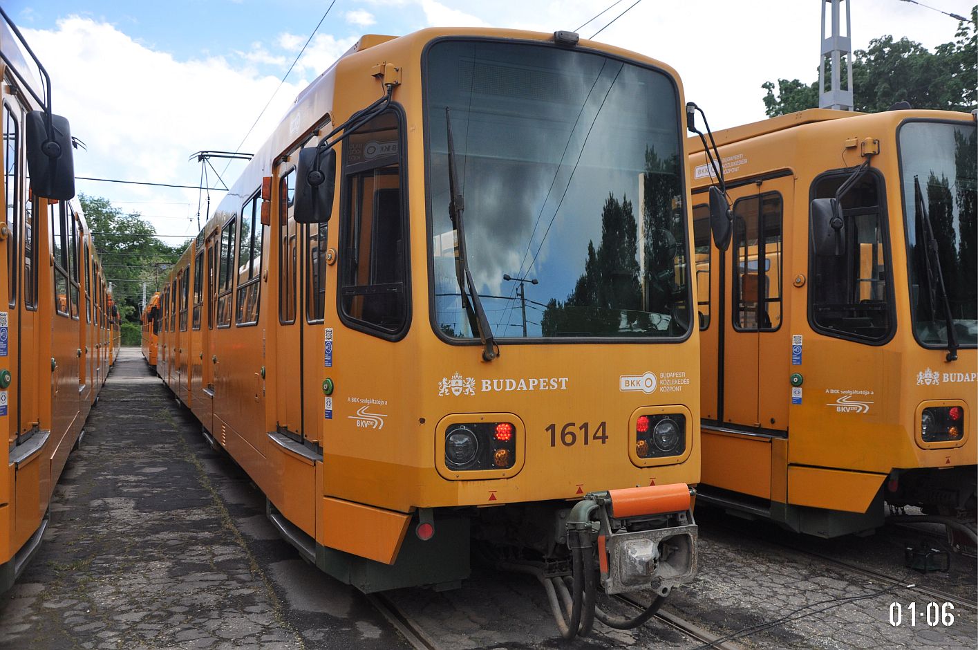 ბუდაპეშტი, LHB TW6000 № 1614; ბუდაპეშტი — Tram depots