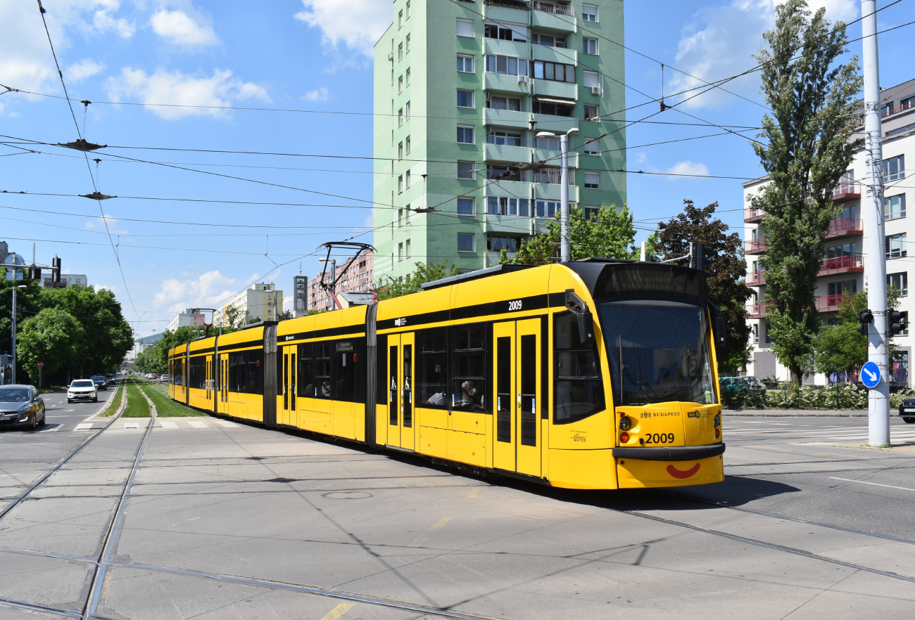 布达佩斯, Siemens Combino Supra NF12B # 2009