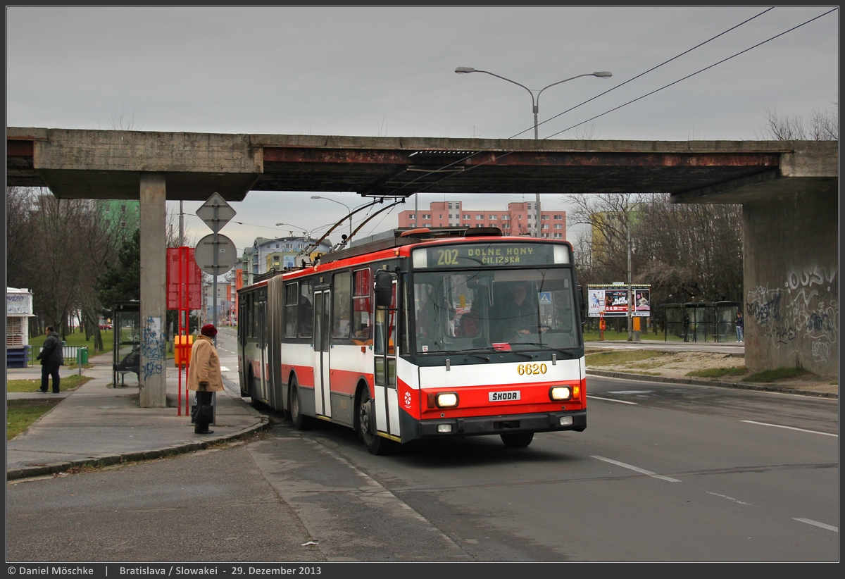Братислава, Škoda 15Tr13/6M № 6620