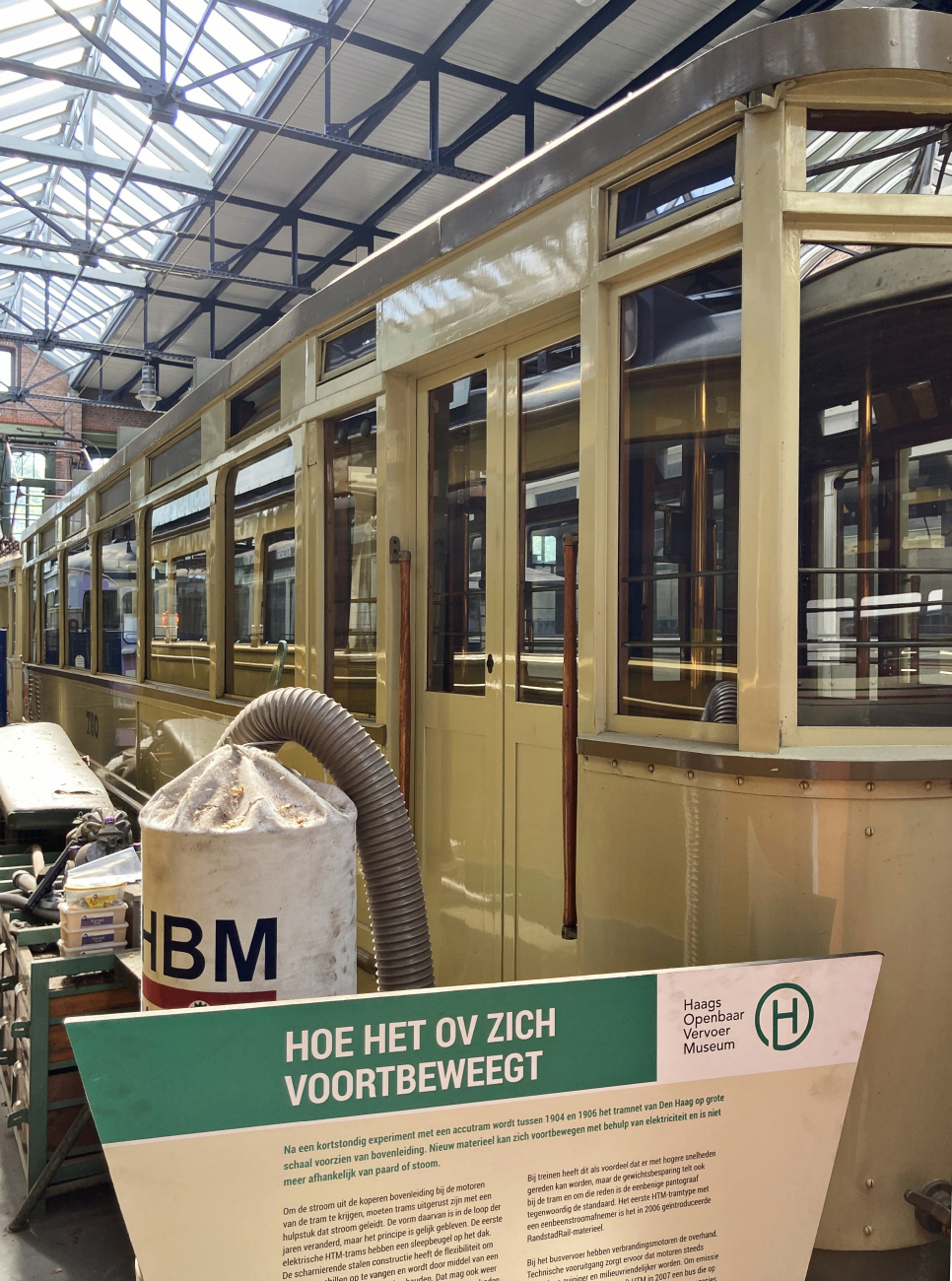 Гаага, Четырёхосный прицепной La Brugeoise № 780