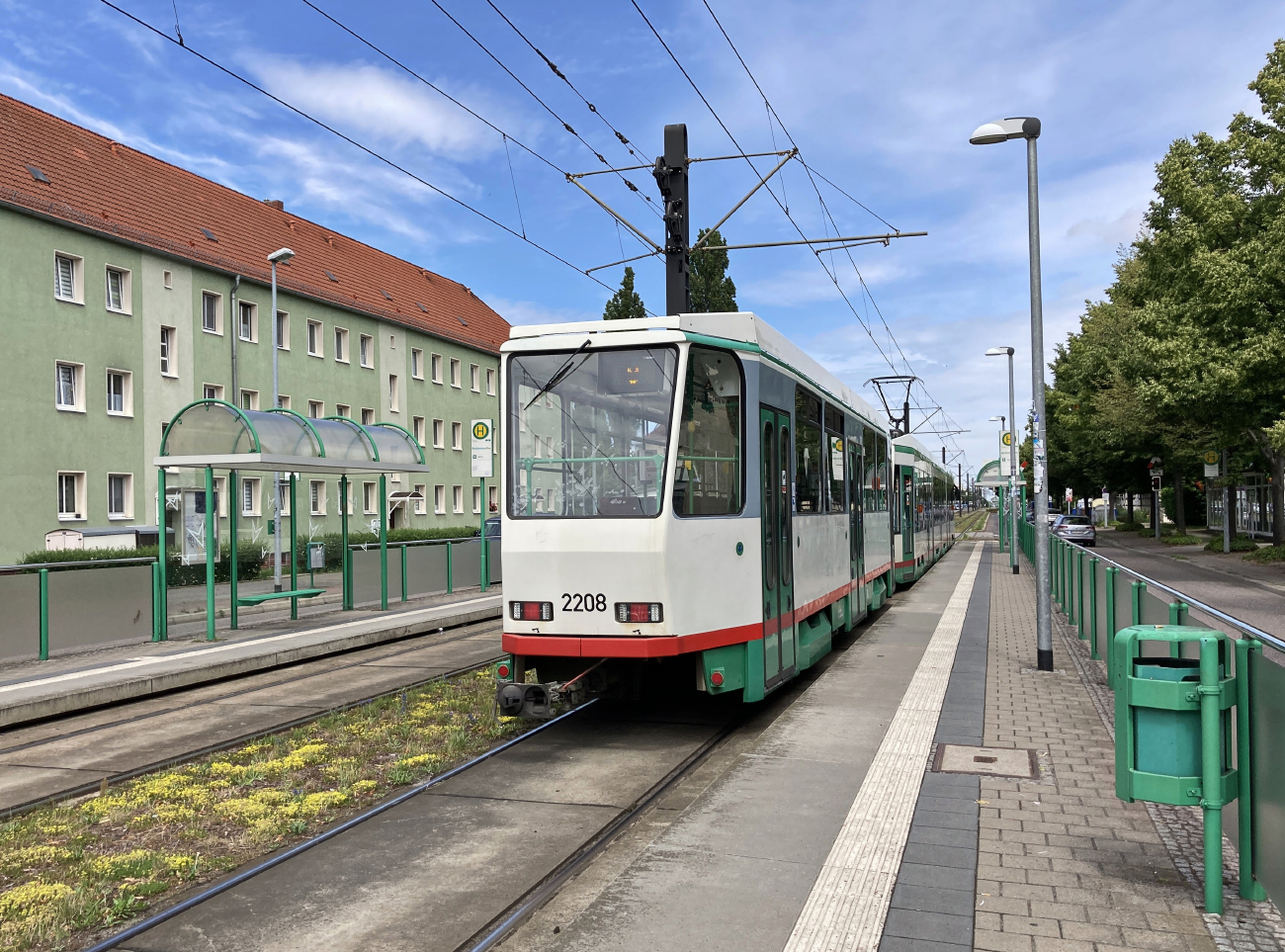 Magdeburg, Tatra B6A2M № 2208; Magdeburg, LHB NGT8D № 1308
