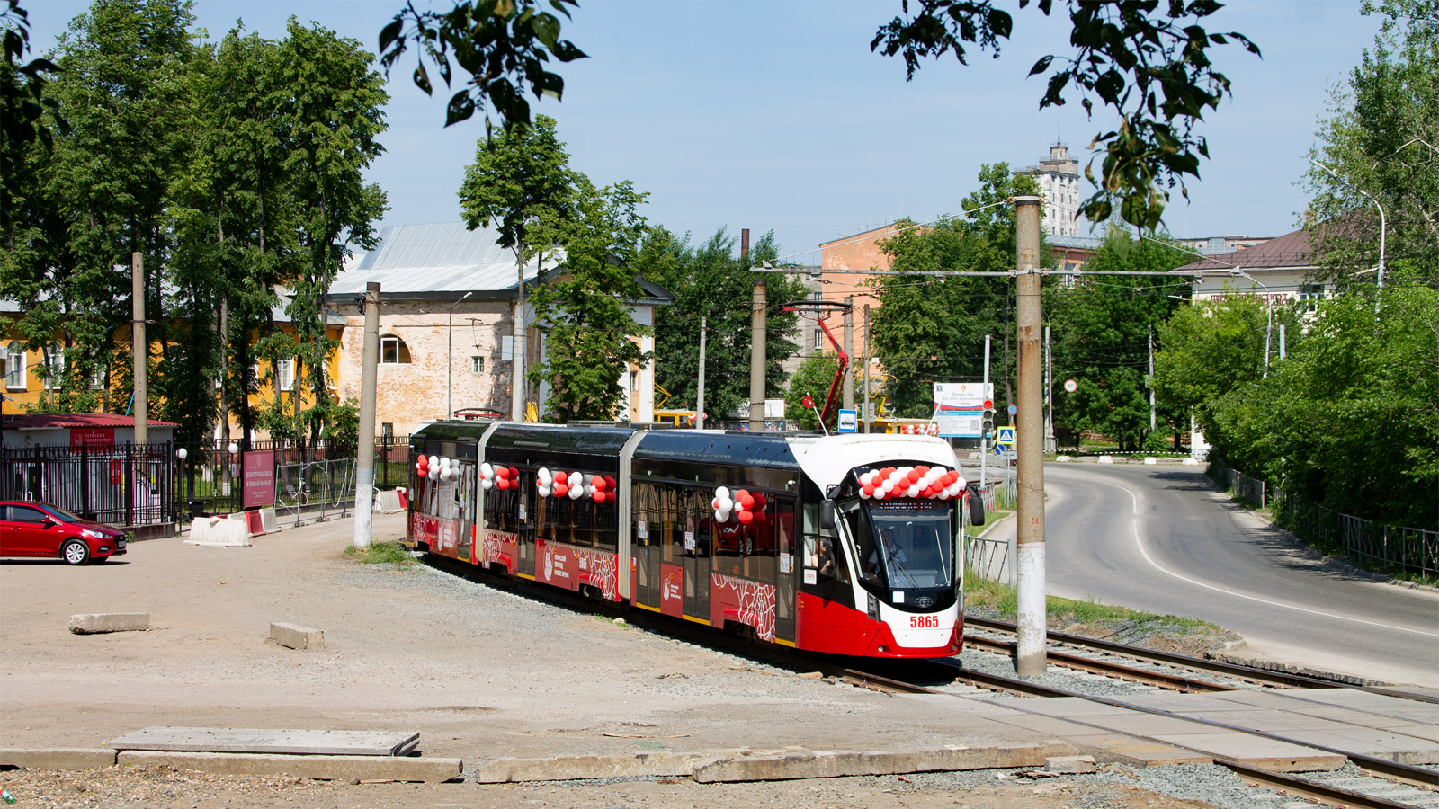 Perm, 71-934 “Lev” č. 5865; Perm — Tramway