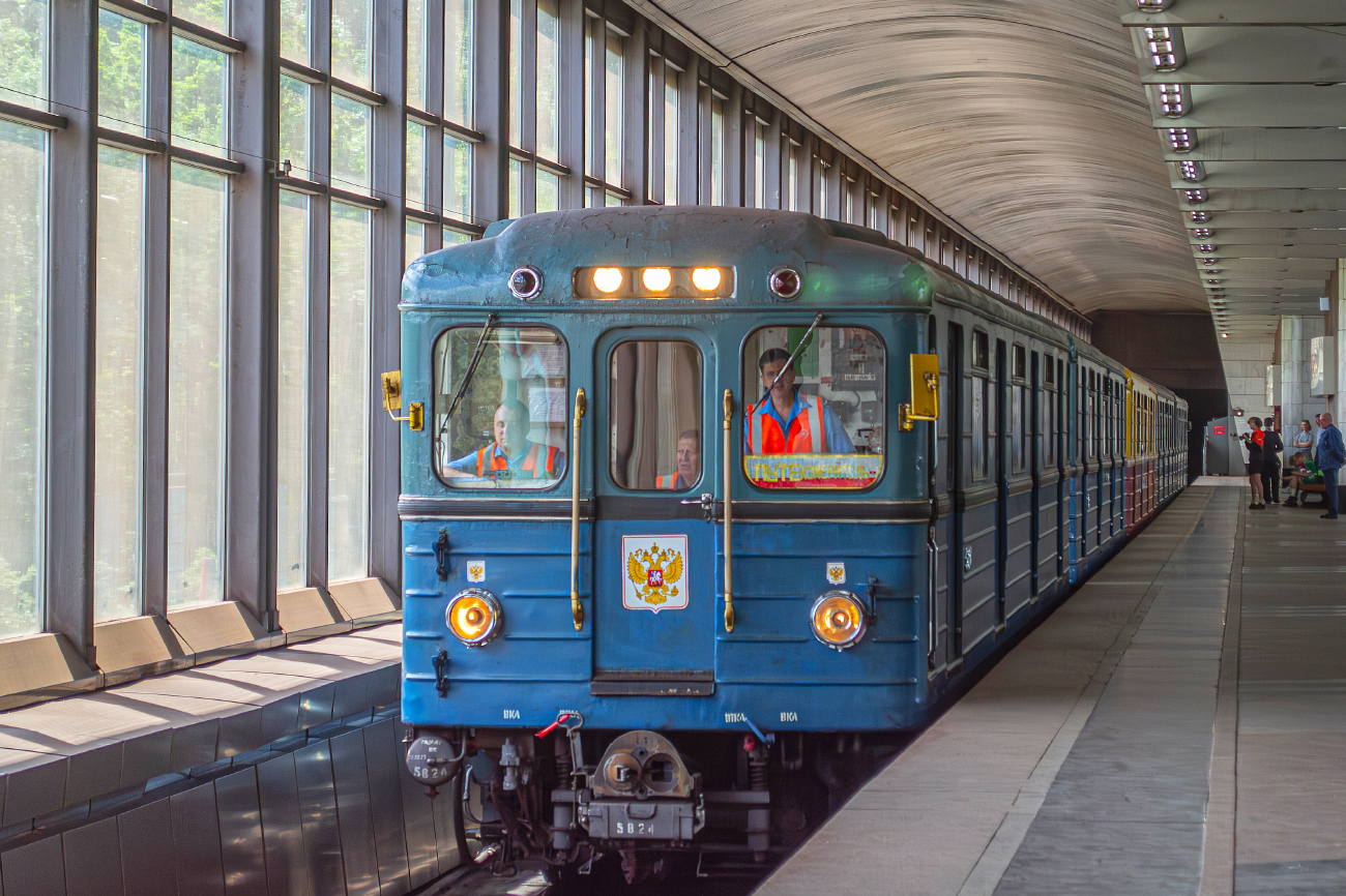 Москва, Еж3 № 5824