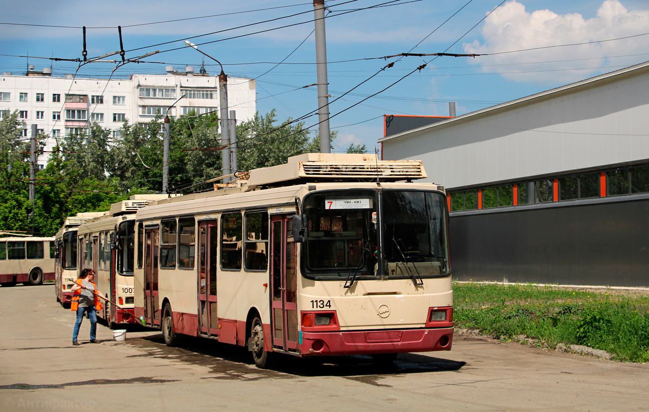 Chelyabinsk, LiAZ-5280 (VZTM) # 1134